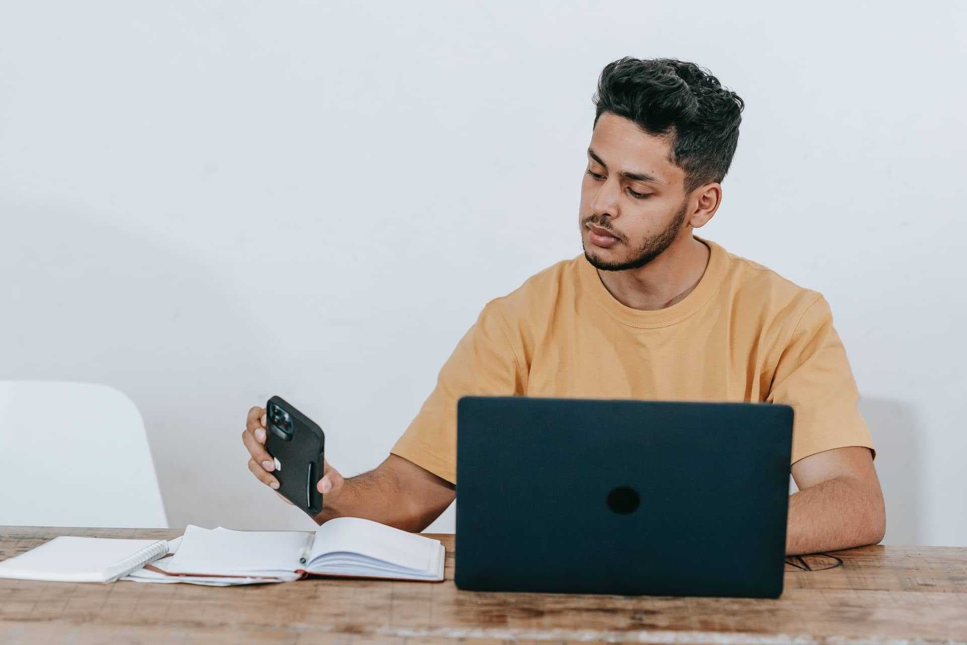 LinkedIn Profiles vs. Resumes