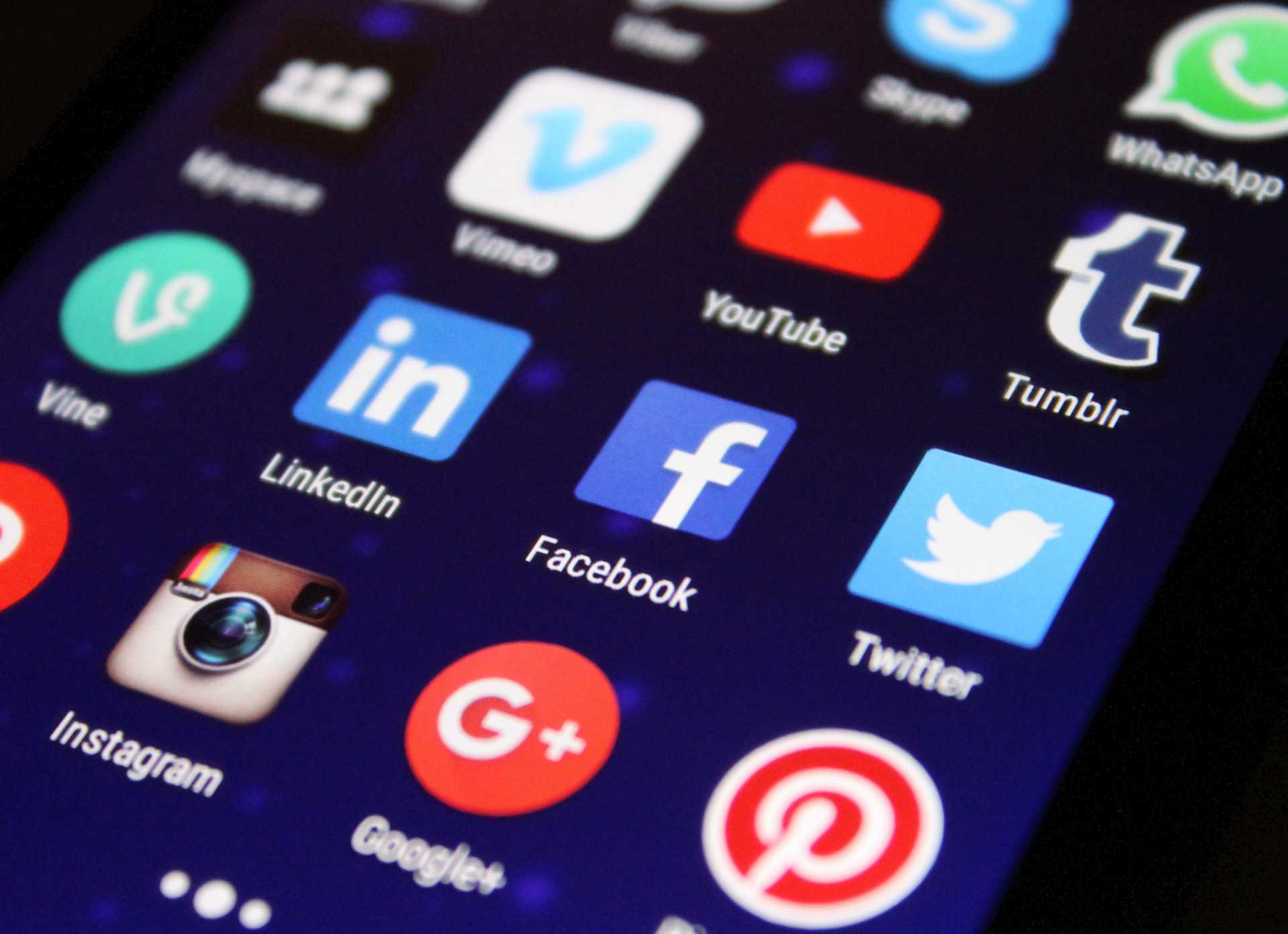 ​The Right and Wrong Ways to Approach Recruiters on LinkedIn