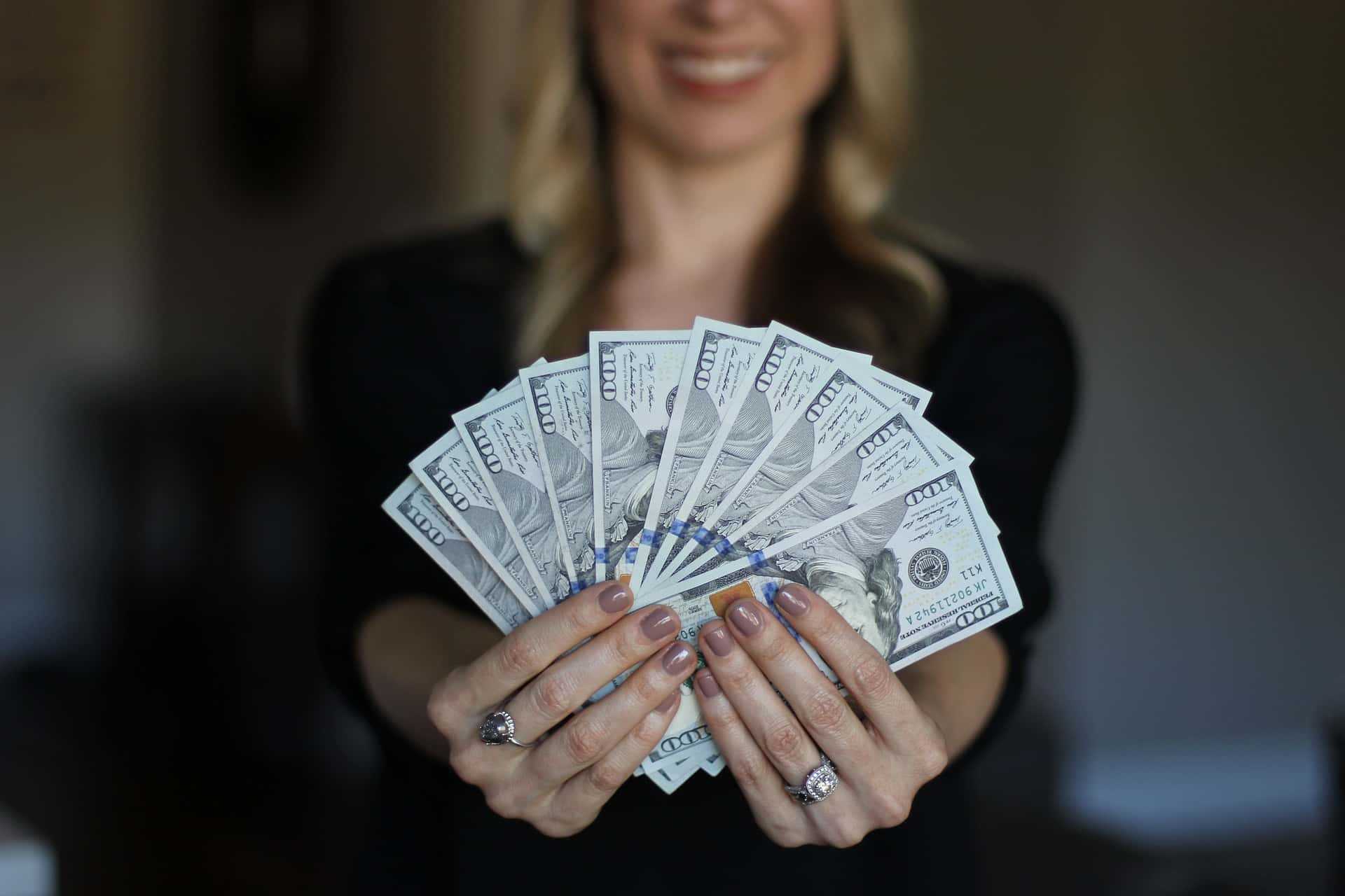 Anxious About Negotiating Your Salary? Here's How to Do It Right