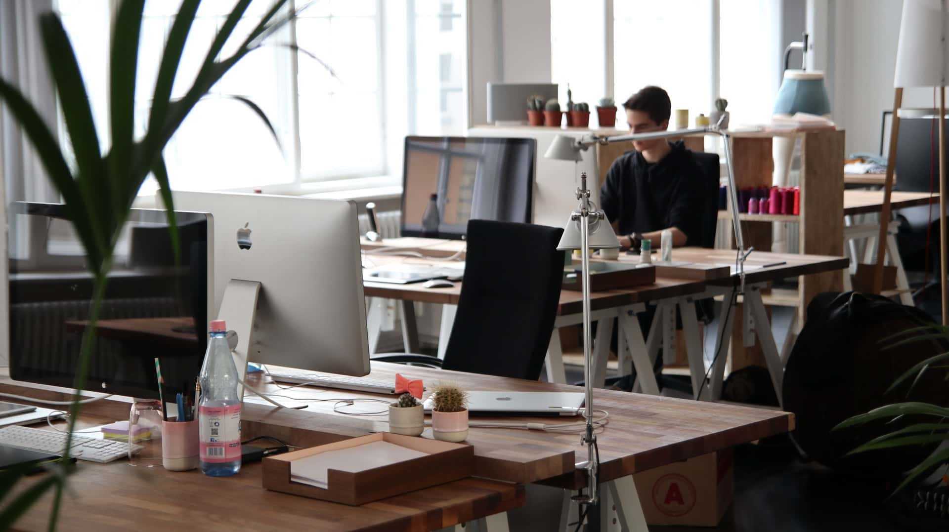 9 Tips for Newbies to Ease into Their New Jobs