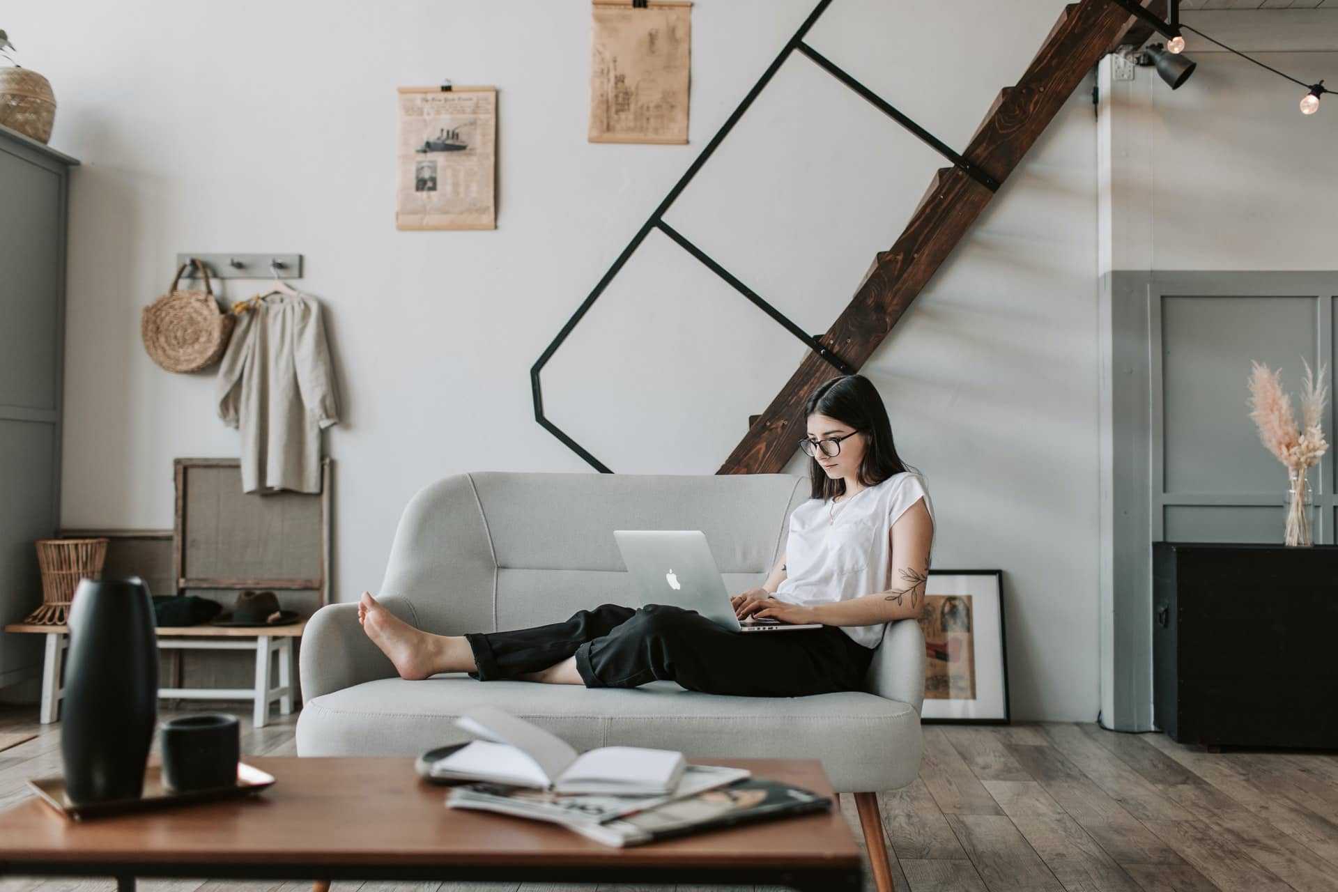 What to Write in the Goodbye Email to Coworkers?