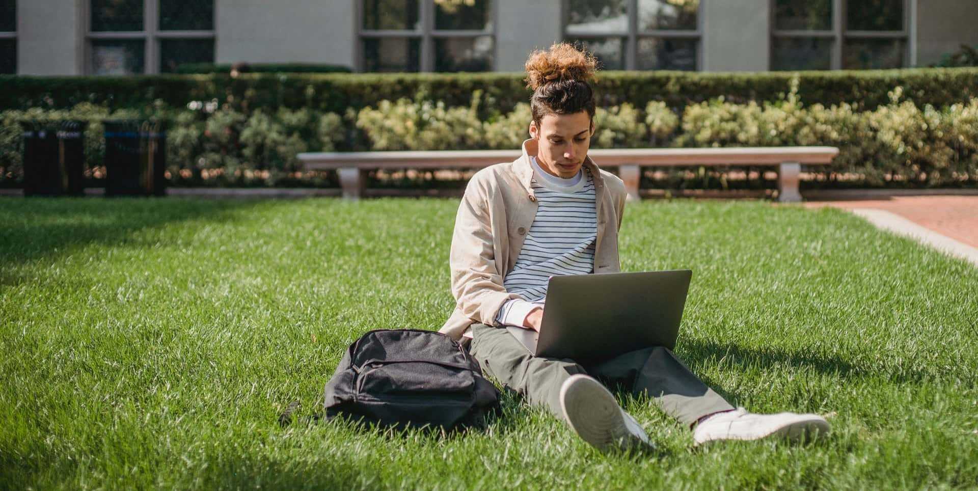When is the Best Time to Look for a Job?