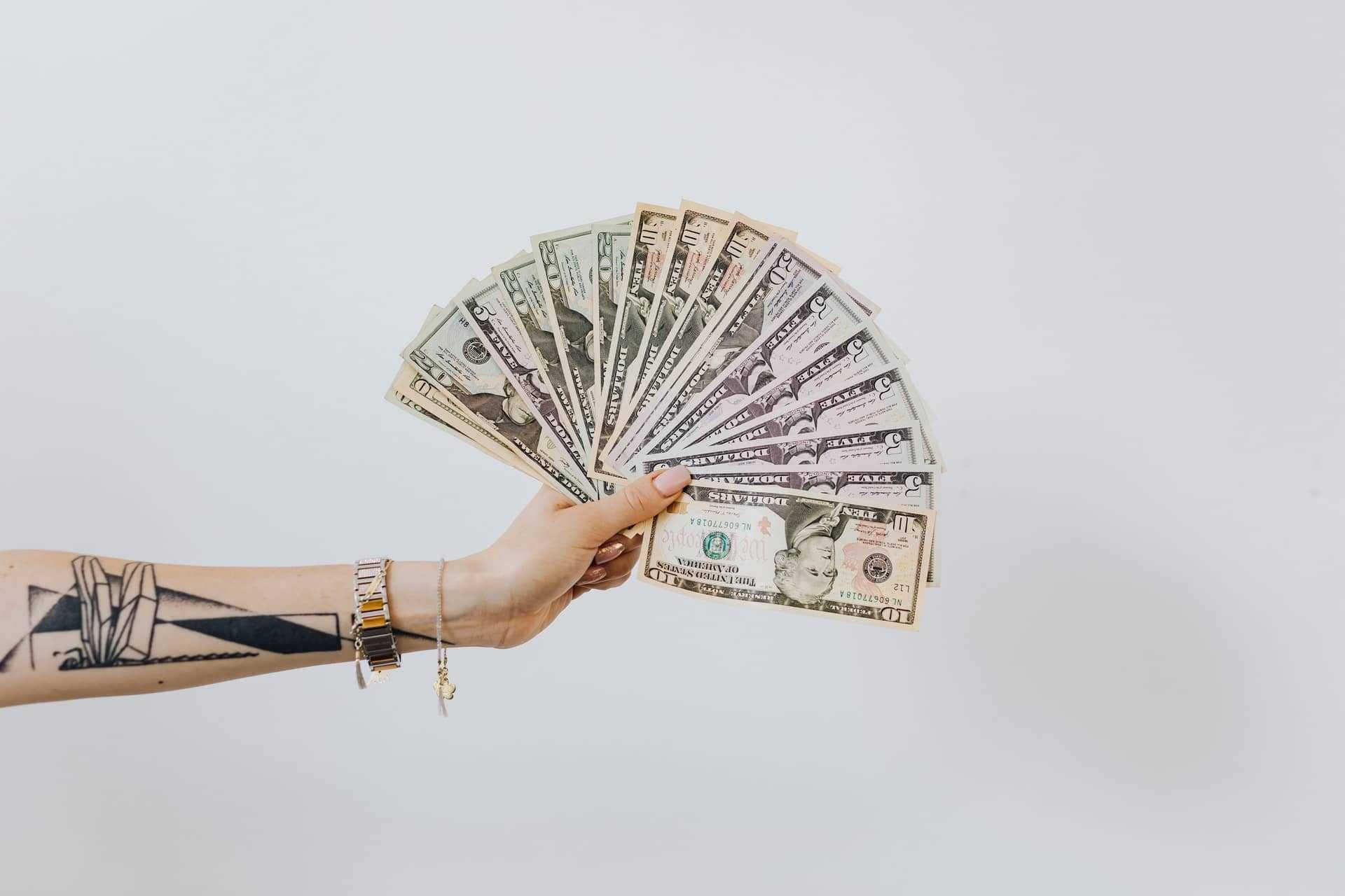 Why It's So Helpful to Pay Someone to Write a Resume?