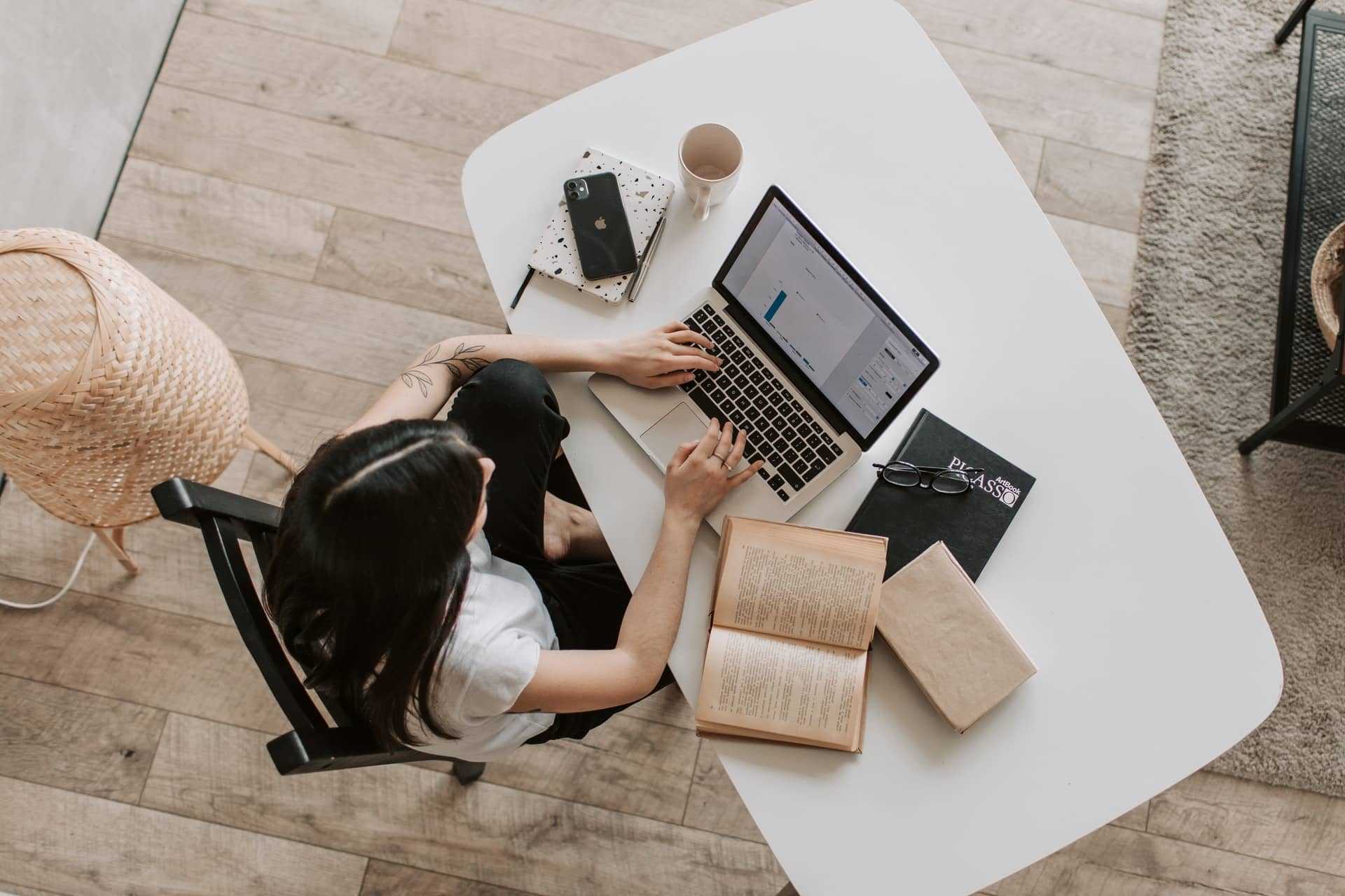 How to Make Your Resume Stand Out: What Works and What Doesn't